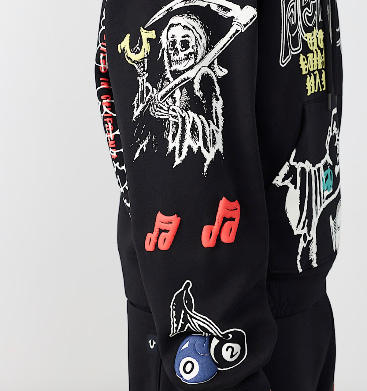 True Sketched Logo Boxy Hoodie
Model